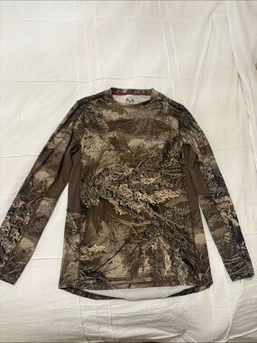 Men’s Realtree Camo Tech Shirt